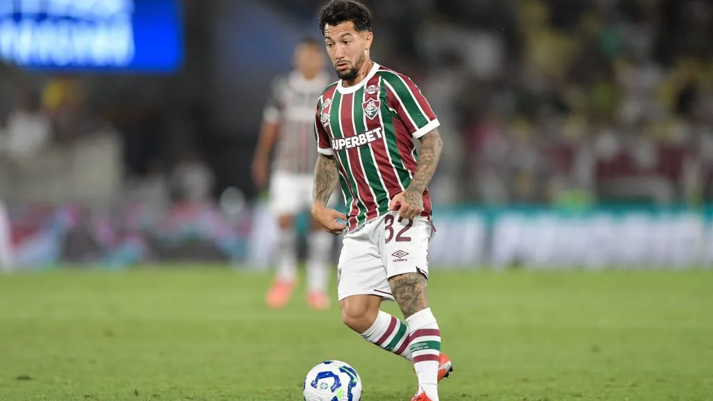 Lucho Acosta é uma das esperanças do Fluminense contra o Ceará – Foto: Thiago Ribeiro/AGIF