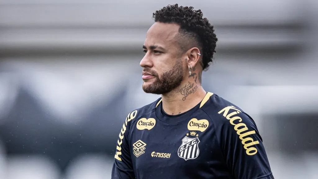 Neymar quer permanecer no Santos e clube busca por renovação – Fotos: Raul Baretta/ Santos FC.