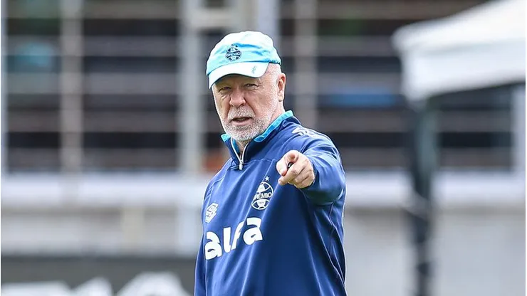 Mano Menezes apontou o que deve ser melhorado no futebol brasileiro