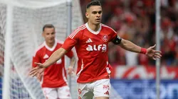 Borré não vive boa fase com a camisa colorada