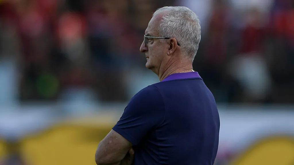 BA – SALVADOR – 25/10/2025 – BRASILEIRO A 2025, VITORIA X CORINTHIANS – Dorival Junior tecnico do Corinthians durante partida contra o Vitoria no estadio Barradao pelo campeonato Brasileiro A 2025. Foto: Jhony Pinho/AGIF