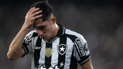 Savarino jogador do Botafogo lamenta durante partida contra o Atlético-MG - Foto: Jorge Rodrigues/AGIF