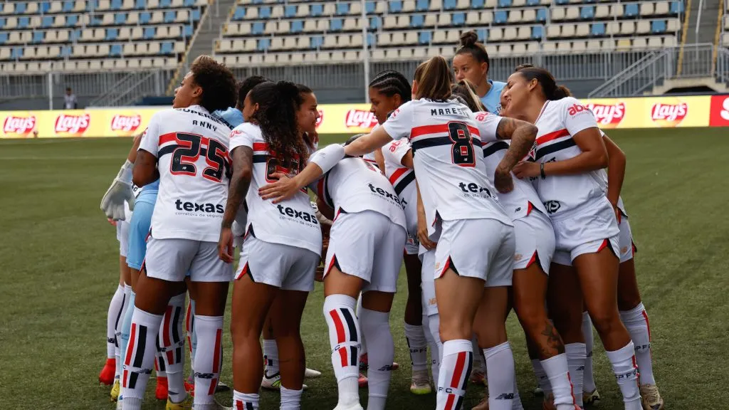 Time feminino do São Paulo em campo