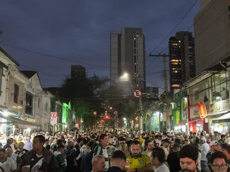 Torcida do Palmeiras faz festa no Allianz em treino na véspera contra LDU