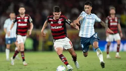 RJ - RIO DE JANEIRO - 22/10/2025 - COPA LIBERTADORES 2025, FLAMENGO X RACING - Ayrton Lucas jogador do Flamengo durante partida contra o Racing no estadio Maracana pelo campeonato Copa Libertadores 2025. Foto: Jorge Rodrigues/AGIF