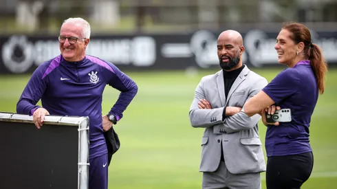 Dorival, Fabinho Soldado e Íris Sesso em treino das Brabas – Foto: Rodrigo Gazzanel / Agência Corinthians