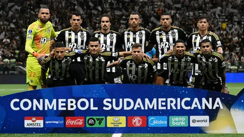 Jogadores do Atlético-MG posam para foto antes de enfrentar o Del Valle - (Photo by Pedro Vilela/Getty Images)
