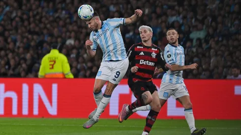 Adrián Martínez desperdiçou chances contra o Flamengo. Foto: Marcelo Endelli/Getty Images