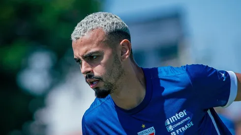 Pierre durante treino do Fortaleza no CT