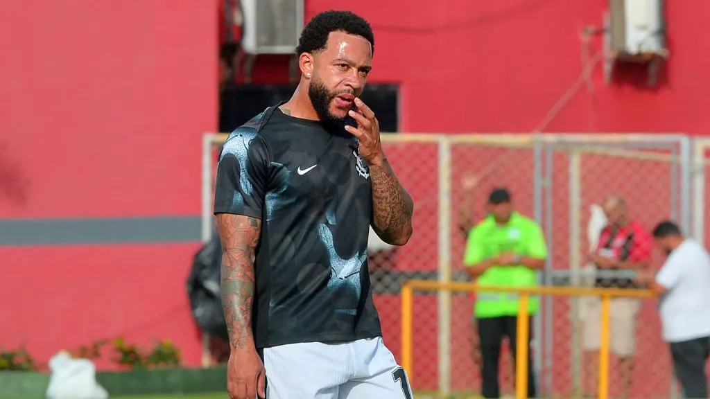 Memphis Depay se posiciona sobre operação no Rio de Janeiro – Foto: Walmir Cirne/AGIF