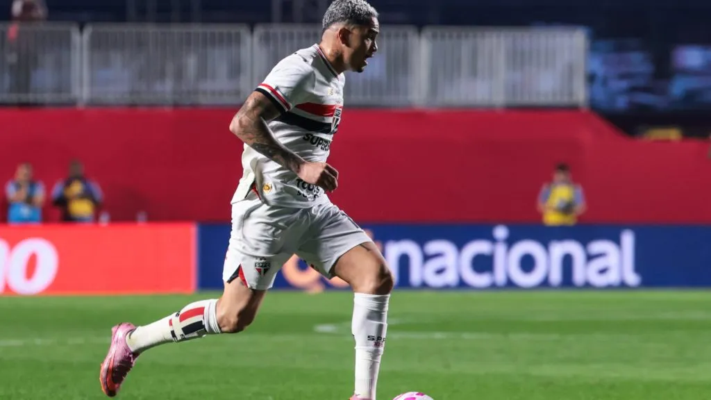 SP – SAO PAULO – 25/10/2025 – BRASILEIRO A 2025, SAO PAULO X BAHIA – Luciano jogador do Sao Paulo durante partida contra o Bahia no estadio Morumbi pelo campeonato Brasileiro A 2025. Foto: Marcello Zambrana/AGIF