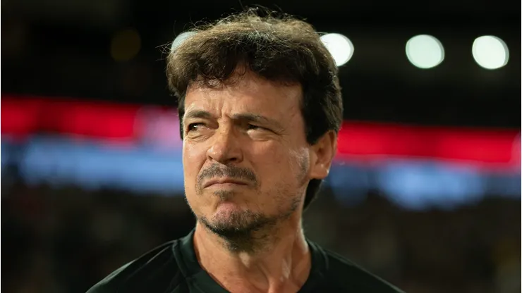 Diniz durante partida do Vasco no Maracanã