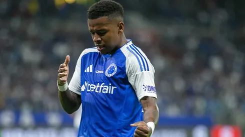 MG - BELO HORIZONTE - 18/10/2025 - BRASILEIRO A 2025, CRUZEIRO X FORTALEZA - Keny Arroyo jogador do Cruzeiro durante partida contra o Fortaleza no estadio Mineirao pelo campeonato Brasileiro A 2025. Foto: Fernando Moreno/AGIF