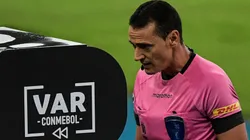 Wilmar Roldán vai apitar Palmeiras x LDU.