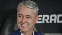 Tiago Nunes deve montar um "ferrolho" da LDU contra o Palmeiras.