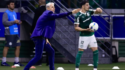 Tiago Nunes, técnico do LDU, durante partida contra o Palmeiras no estadio Arena Allianz Parque pelo campeonato Copa Libertadores 2025. Foto: Marcello Zambrana/AGIF