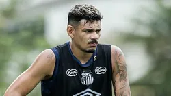 Tiquinho Soares pode deixar o Santos em 2026