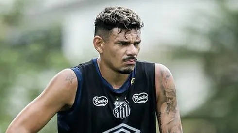 Tiquinho Soares pode deixar o Santos em 2026