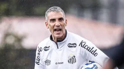 Vojvoda durante treinamento no CT Rei Pelé