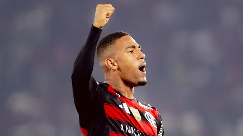 Samuel Lino vê Filipe Luís demonstrar confiança em sua evolução