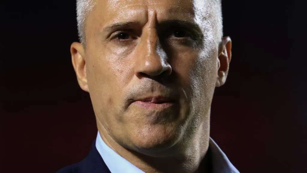 SP – SAO PAULO – 25/10/2025 – BRASILEIRO A 2025, SAO PAULO X BAHIA – Hernan Crespo tecnico do Sao Paulo durante partida contra o Bahia no estadio Morumbi pelo campeonato Brasileiro A 2025.  Foto: Marcello Zambrana/AGIF