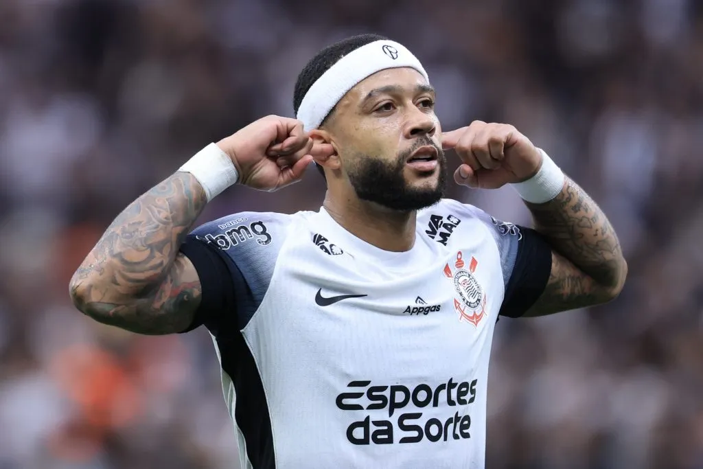 Camisa 10 deve ficar até a Copa do Mundo - Foto: Marcello Zambrana/AGIF.