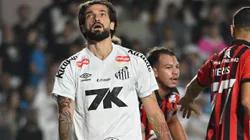 Lautaro Díaz durante derrota em casa para o Vitória. Foto: Jota Erre/AGIF