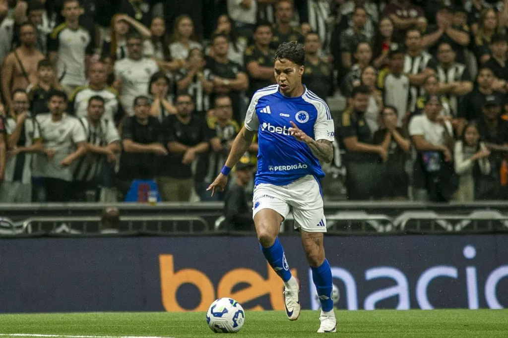 Kaio Jorge durante o clássico contra o Atlético-MG. Foto: Fernando Moreno/AGIF