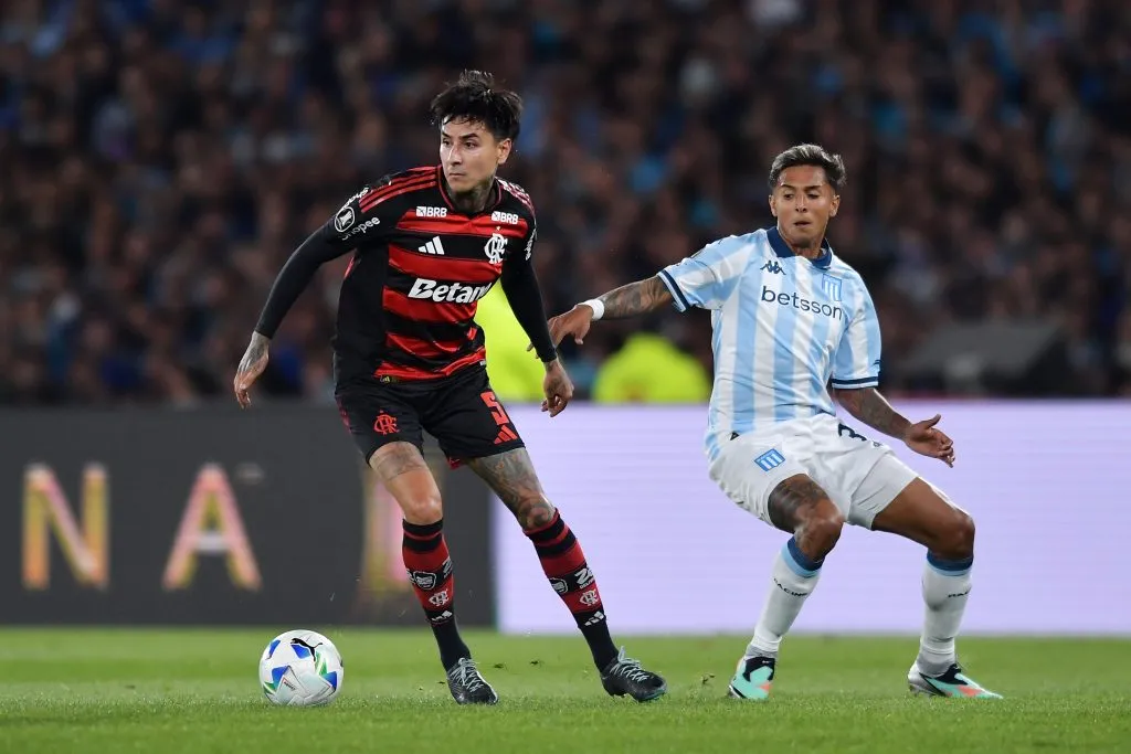 Pulgar foi um dos destaques nos dois jogos frente ao Racing, pela Libertadores. Foto: Marcelo Endelli/Getty Images.