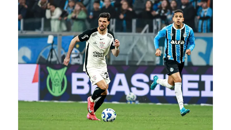 Corinthians x Grêmio se enfrentam pelo Brasileirão. Foto: Maxi Franzoi/AGIF