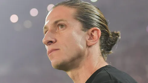 Filipe Luís pede ajuda da torcida do Flamengo para recuperar jogadores contra o Sport.