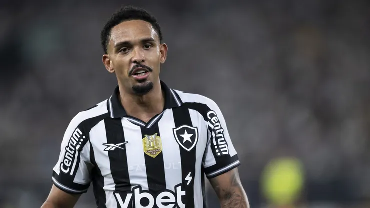 Vitinho sonha com a Copa do Mundo. Foto: Jorge Rodrigues/AGIF