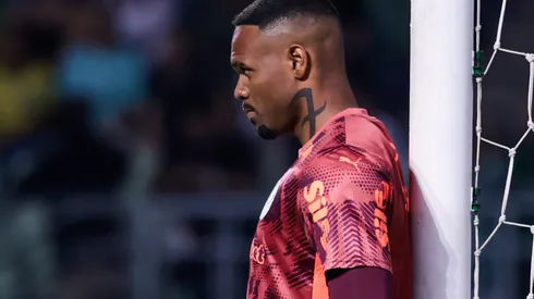 SP - SAO PAULO - 26/10/2025 - BRASILEIRO A 2025, PALMEIRAS X CRUZEIRO - Carlos Miguel goleiro do Palmeiras durante partida contra o Cruzeiro no estadio Arena Allianz Parque pelo campeonato Brasileiro A 2025. Foto: Marcello Zambrana/AGIF
