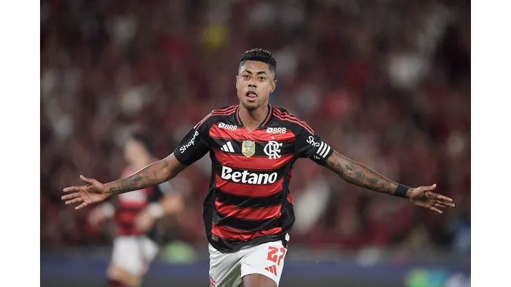 RJ - RIO DE JANEIRO - 01/11/2025 - BRASILEIRO A 2025, FLAMENGO X SPORT - Bruno Henrique jogador do Flamengo comemora seu gol durante partida contra o Sport no estadio Maracana pelo campeonato Brasileiro A 2025. Foto: Thiago Ribeiro/AGIF