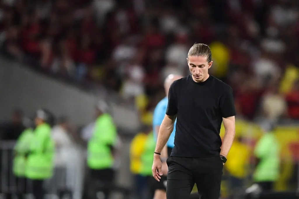 Filipe Luís técnico do Flamengo durante partida contra o Sport – Foto: Thiago Ribeiro/AGIF
