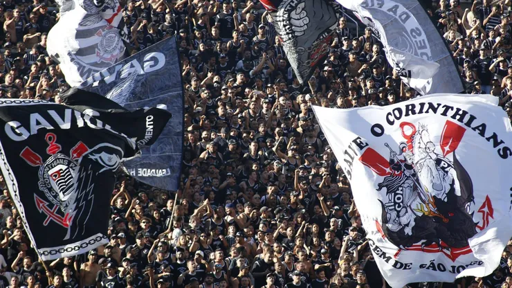 Torcida do Corinthians. (Photo by Miguel Schincariol/Getty Images)