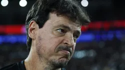Fernando Diniz, técnico do Vasco da Gama em partida pelo campeonato brasileiro (Foto: Wagner Meier/Getty Images)