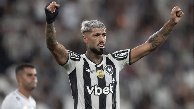 Barboza é o pilar defensivo do Botafogo nesta reta final de temporada