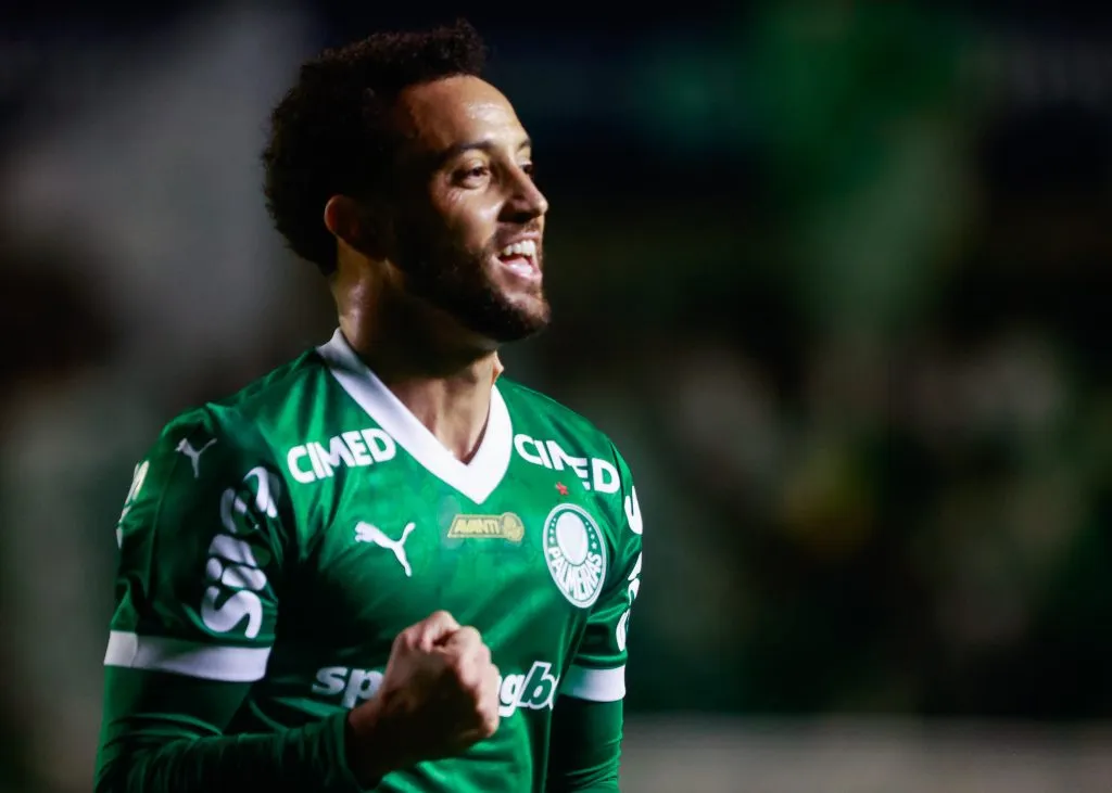 Felipe Anderson celebra gol diante do Juventude. Foto: Luiz Erbes/AGIF