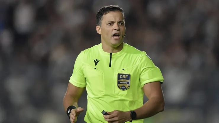 Savio Pereira Sampaio apitou Juventude x Palmeiras