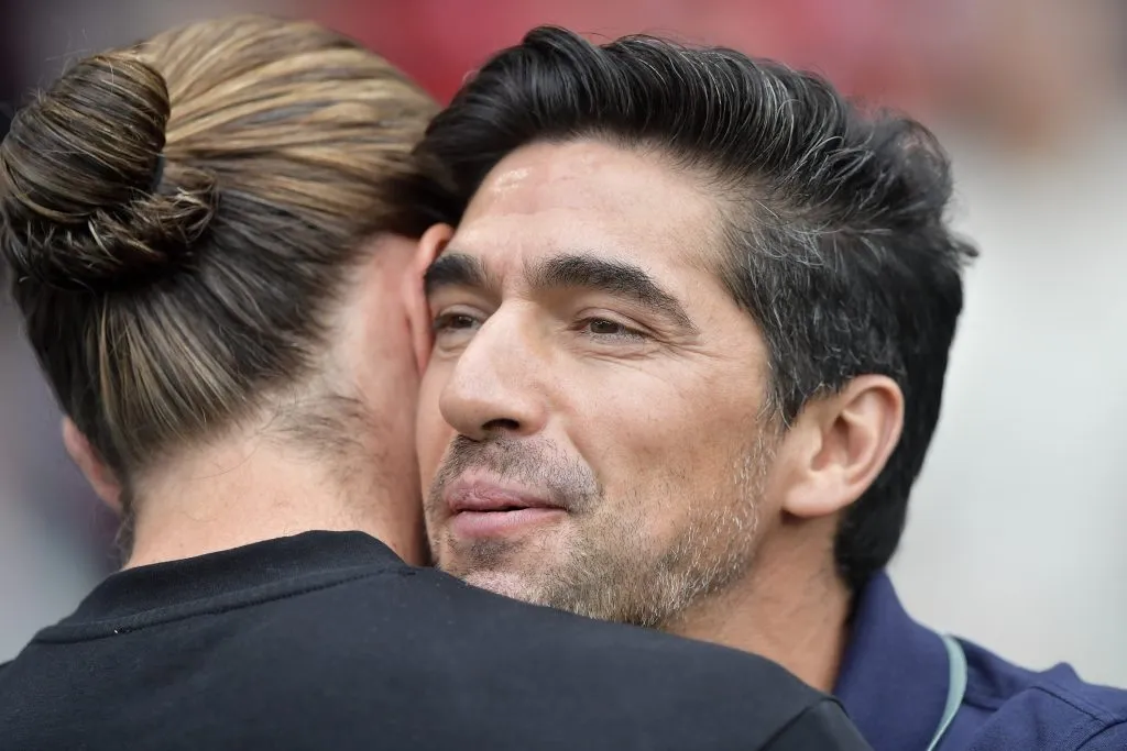 Abel responde sobre disputas entre Palmeiras x Flamengo. Foto: Thiago Ribeiro/AGIF