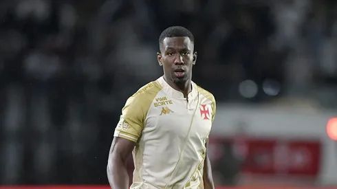 Cuesta faz alerta após derrota do Vasco em São Januário