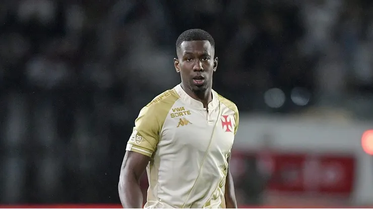 Cuesta faz alerta após derrota do Vasco em São Januário