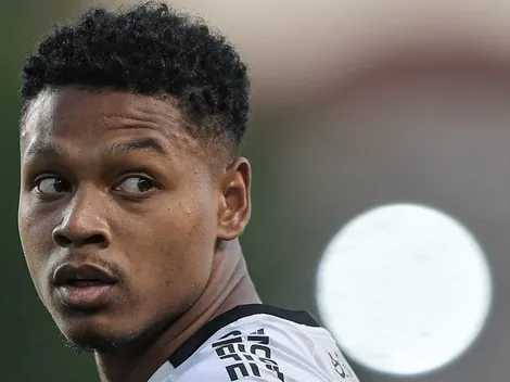 Matheus França preocupa o Vasco