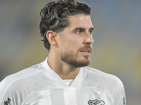 Pedro Raul comemora vitória do Ceará sobre o Fluminense