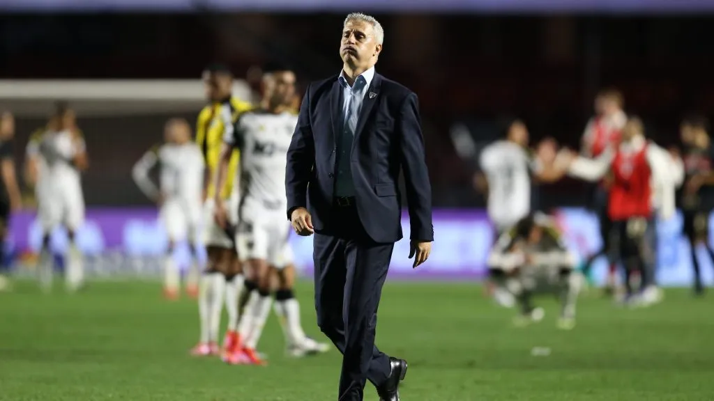 Crespo projeta confrontos na Vila Belmiro – Foto: Marlon Costa/AGIF