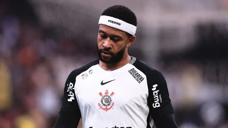 Memphis rebateu comparação sobre seu rendimento na Seleção da Holanda