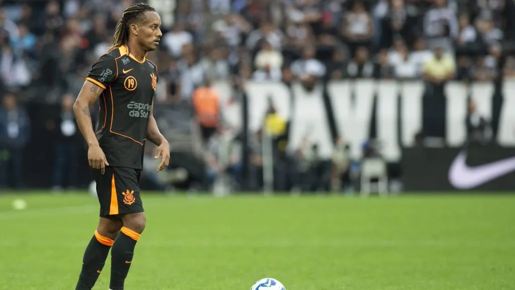 SP – SAO PAULO – 02/11/2025 – BRASILEIRO A 2025, CORINTHIANS X GREMIO – Carrillo jogador do Corinthians durante partida contra o Gremio no estadio Arena Corinthians pelo campeonato Brasileiro A 2025. Foto: Anderson Romao/AGIF