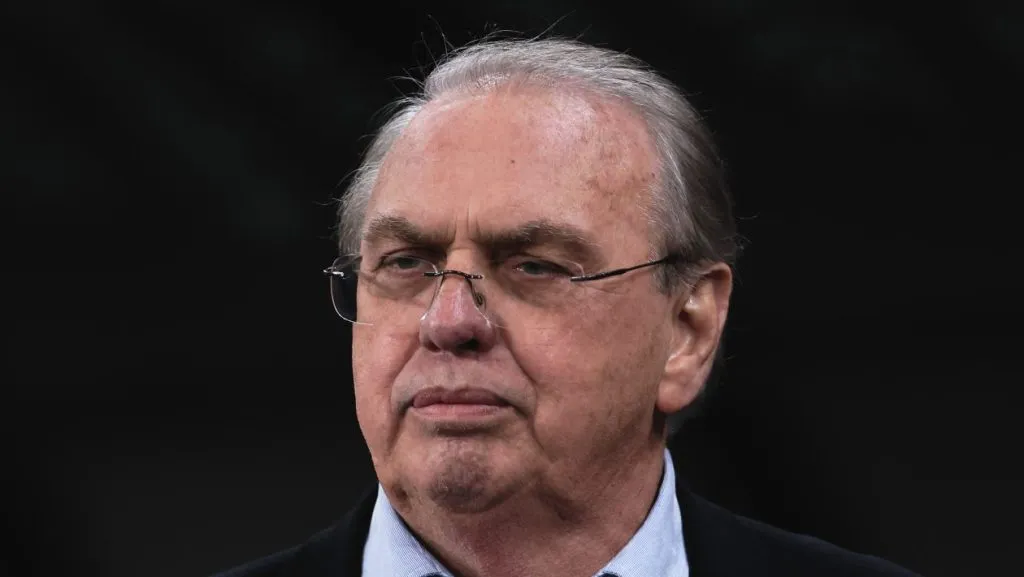 Foto: Ettore Chiereguini/AGIF – Osmar Stabile encontra dificuldades para comprar o volante.