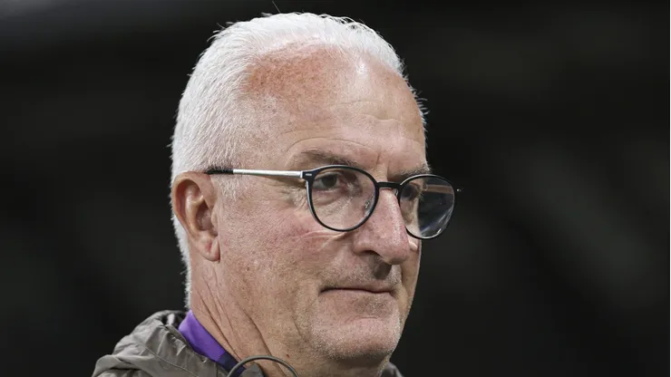 Dorival Júnior, técnico do Corinthians em partida pelo campeonato brasileiro (Foto: Ricardo Moreira/Getty Images)
